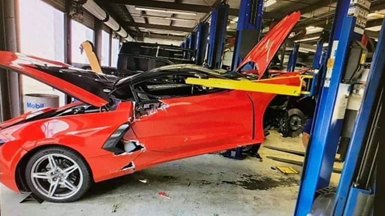 Πήγε το αυτοκίνητο για service και το βρήκε διαλυμένο!